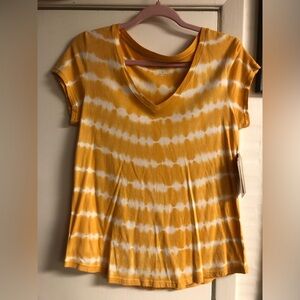 YELLOW/WHITE TEE BY TRUE CRAFT SIZE MED